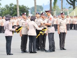 Anak Tukang Tempe Jadi Lulusan Terbaik Bintara Polri