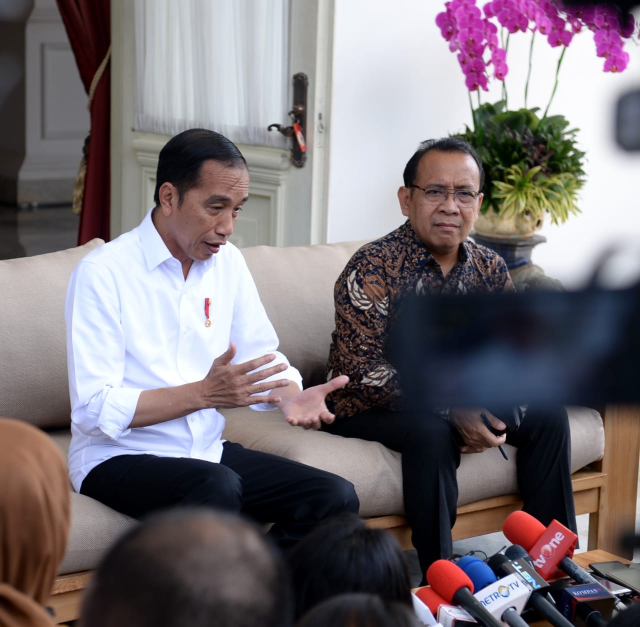 Jokowi Imbau Masyarakat: Ciptakan Gerakan Dukung Dan Hormati Kode Etik Pasien Korona