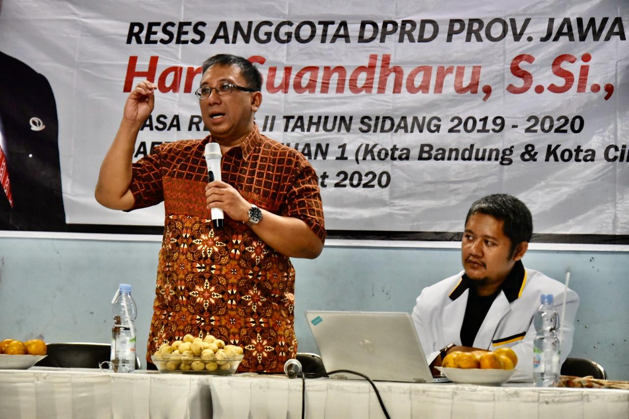 Warga Tuntut DPRD Bantu Bangun Masjid