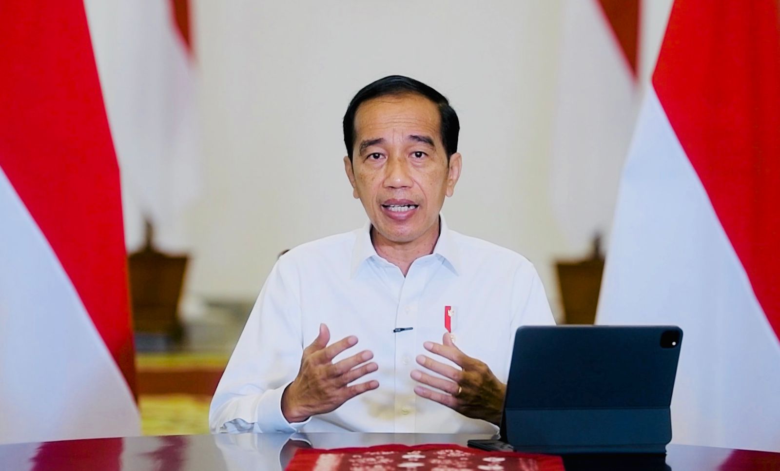 Presiden Joko Widodo dalam keterangannya di Istana Kepresidenan Bogor