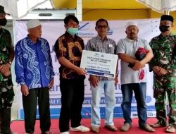 HUT 40 Tahun WOM Finance, Renovasi MCK/Tempat Wudhu di Banjarbaru