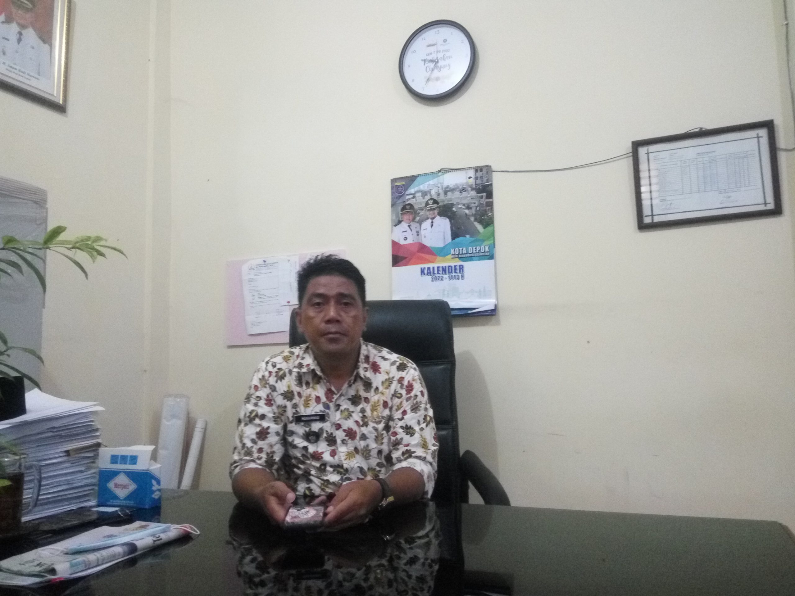 Lurah Cipayung Kota Depok, Muhammad SH, Bertugas di Kampung Asalnya
