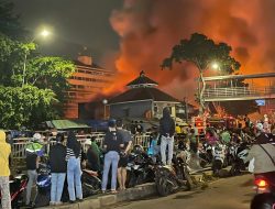 Trending Topik, Semalam Pasar Gembrong Terbakar