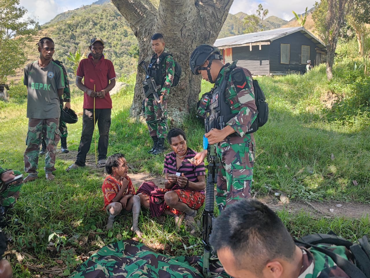 Atasi Permasalahan Kesehatan Masyarakat Di Pedalaman Papua, Satgas Pamtas Yonif Raider 142/KJ Bentuk TMC