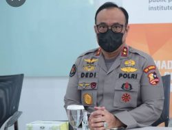 Polisi Tangkap 8 Orang Diduga Joki UTBK SBMPTN di Jatim