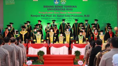 Komjen Pol. Prof. Dr. Gatot Eddy Pramono M.Si. Dikukuhkan sebagai Guru Besar Kehormatan Universitas Riau Bidang Ilmu Hukum