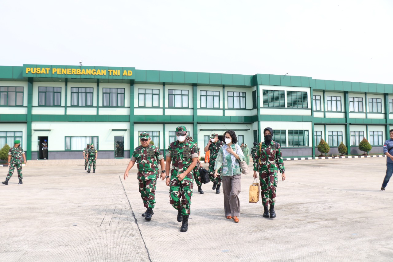 Dankodiklatad Kunjungi Puspenerbad, Sebelum Berangkat ke Baturaja