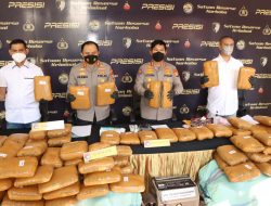 Polres Metro Jakarta Barat Tangkap 2 Kurir Antar 137 Kg Ganja Lintas Sumatera – Jawa