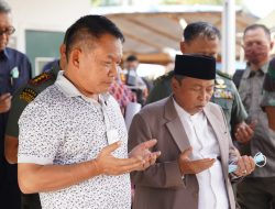 Kasad Tinjau Perkembangan Bangunan Masjid Syarif Abdurahman Cirebon