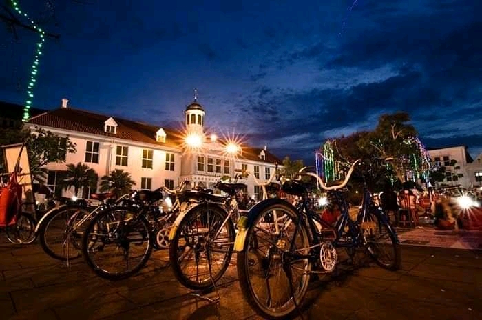 Petugas Dishub Diturunkan Jaga Kota Tua Jakarta