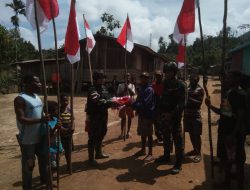 Kibarkan Bendera Merah Putih Diujung Perbatasan