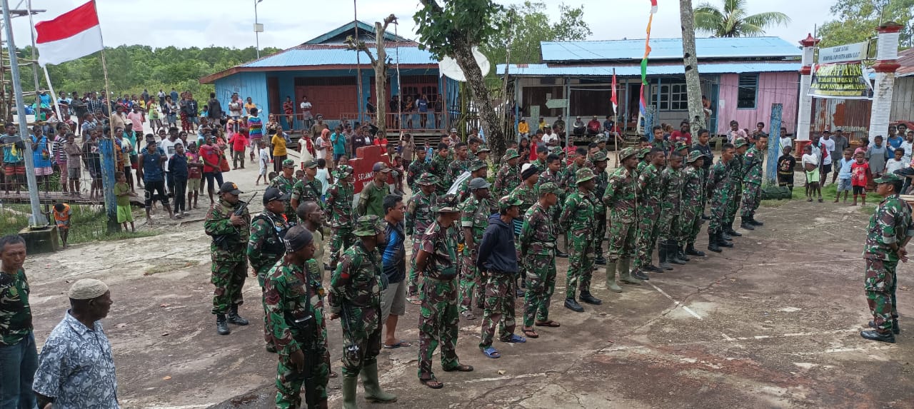 Kesedihan Masyarakat Atapo Lepas Kepulangan Satgas TMMD Kodim 1710/Mimika