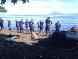 Personel Zona Bakamla RI Tengah Latihan Pengoperasian Perahu Karet dan Refreshing Penyelaman