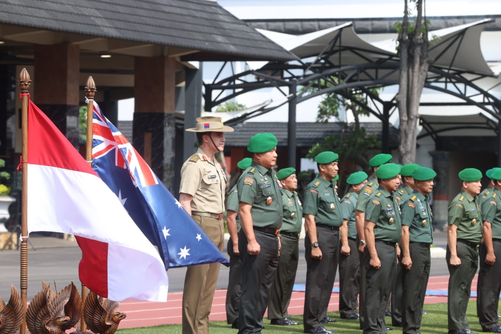 Sambutan Hangat Jenderal Dudung dalam Kunjungan Kehormatan Kepala Staf AD Australia