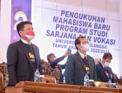 Kapolda Jatim Berikan Sambutan dan Pembekalan Wawasan Kebangsaan Kepada 8.275 Mahasiswa Baru UNAIR