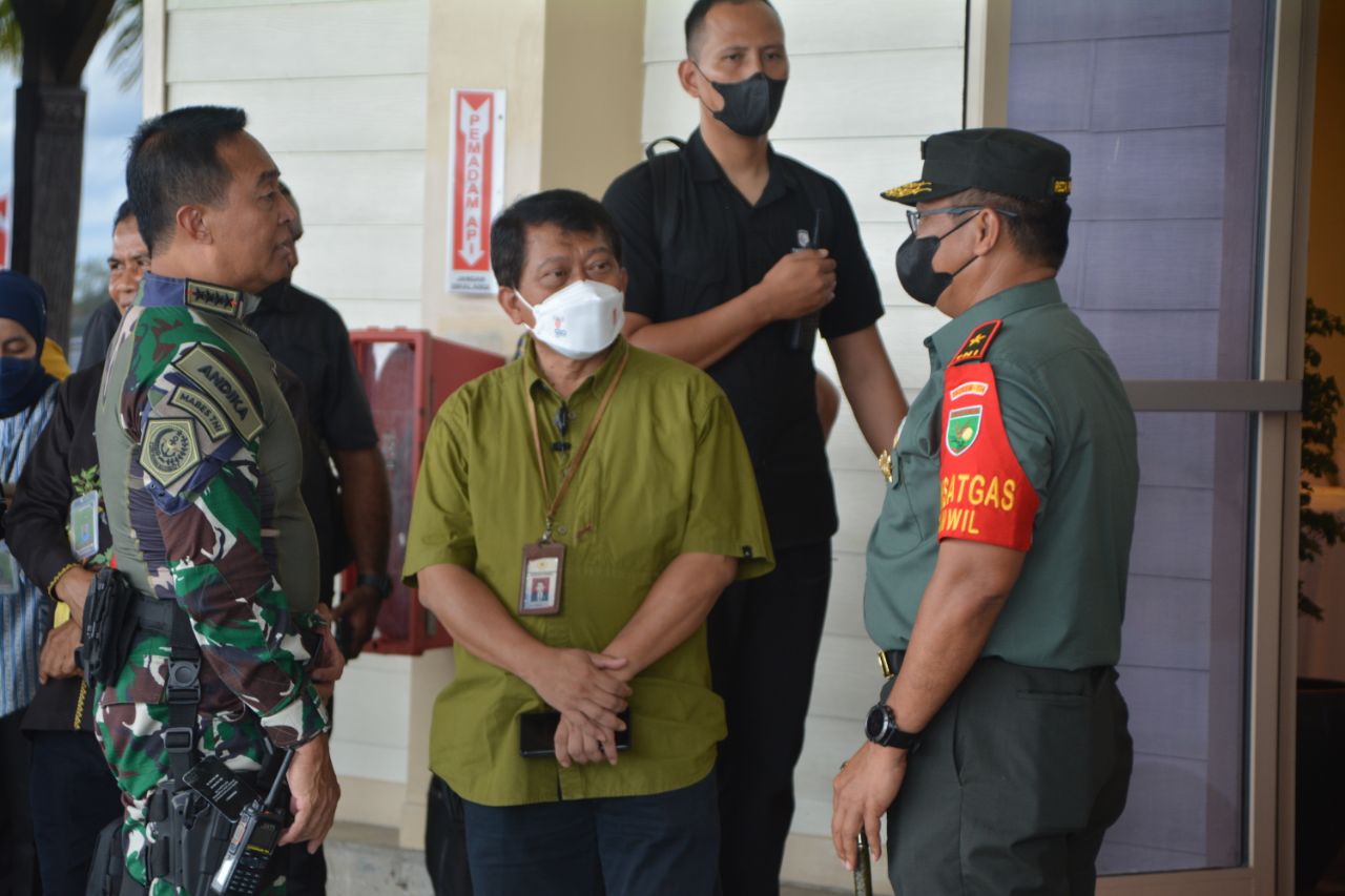 Danrem 174 : Presiden Ir. H. Joko Widodo Tiba Di Kabupaten Mimika Dalam Rangka Kunjungan Kerja Berjalan Lancar Dan Aman