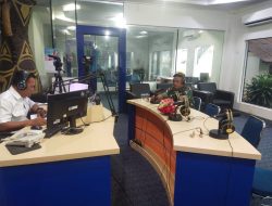 Satgas Yonif 126/KC Sapa Warga Papua Lewat Live On Air Siaran Radio RRI