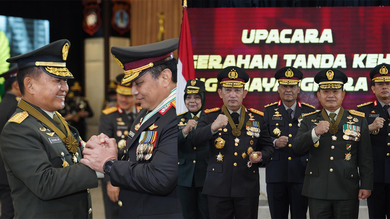 Kasad Terima Bintang Bhayangkara Utama