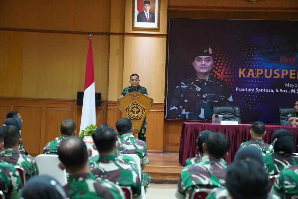 Akhiri Masa Jabatan, Kapuspen TNI Laksanakan Exit Briefing