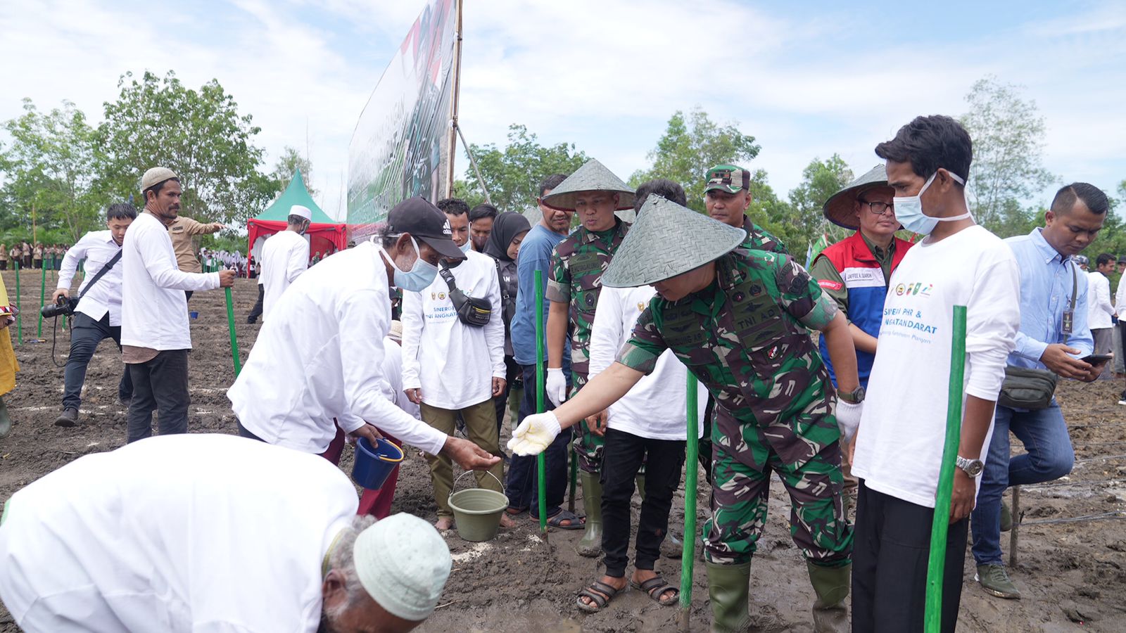 TNI AD, PT. PHR dan Poktan Suku Sakai Bersinergi Dukung Ketahanan Pangan Nasional