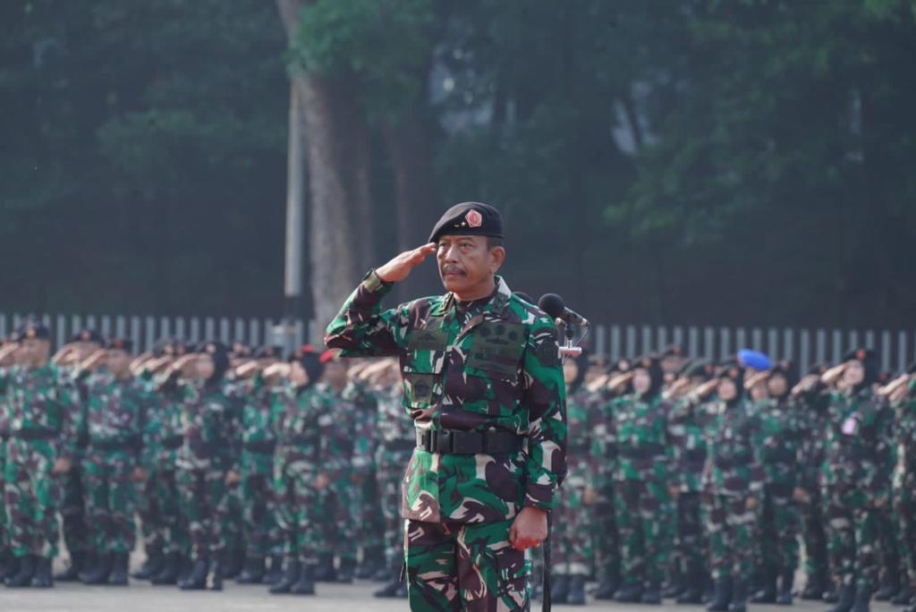 TNI Senantiasa Menjadi Garda Terdepan Dalam Membantu Kesulitan Rakyat