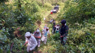 Pengembalian Situs Makam Leluhur Marga Soa Tualeka, Pasukan Ajusta Laksanakan Pengamanan di Pulau Haruku