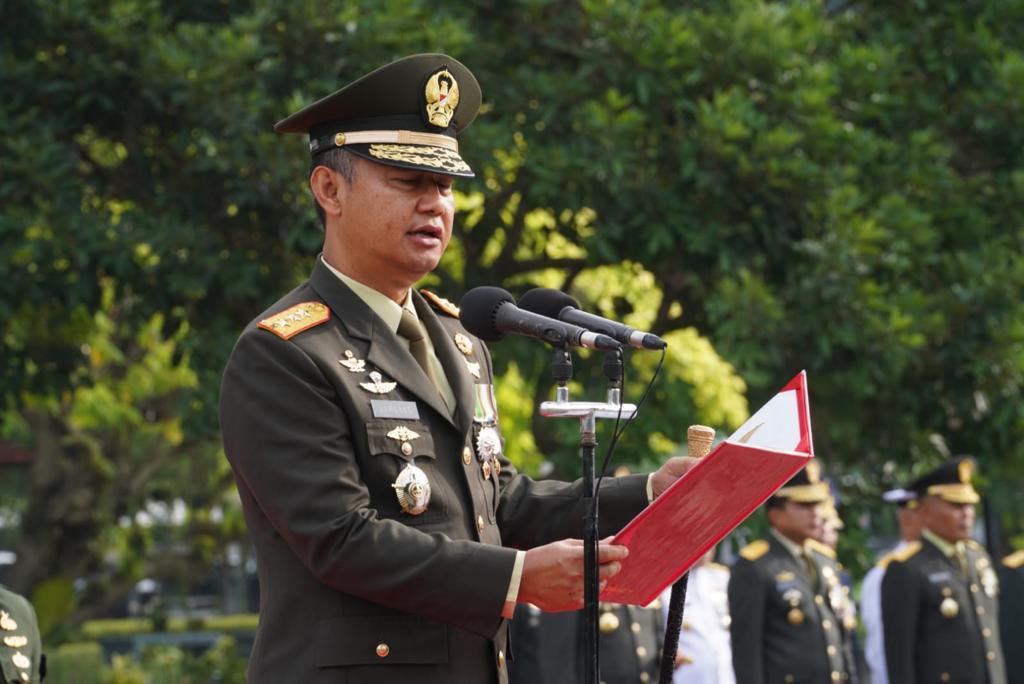 Mabes TNI Gelar Upacara Hari Pahlawan