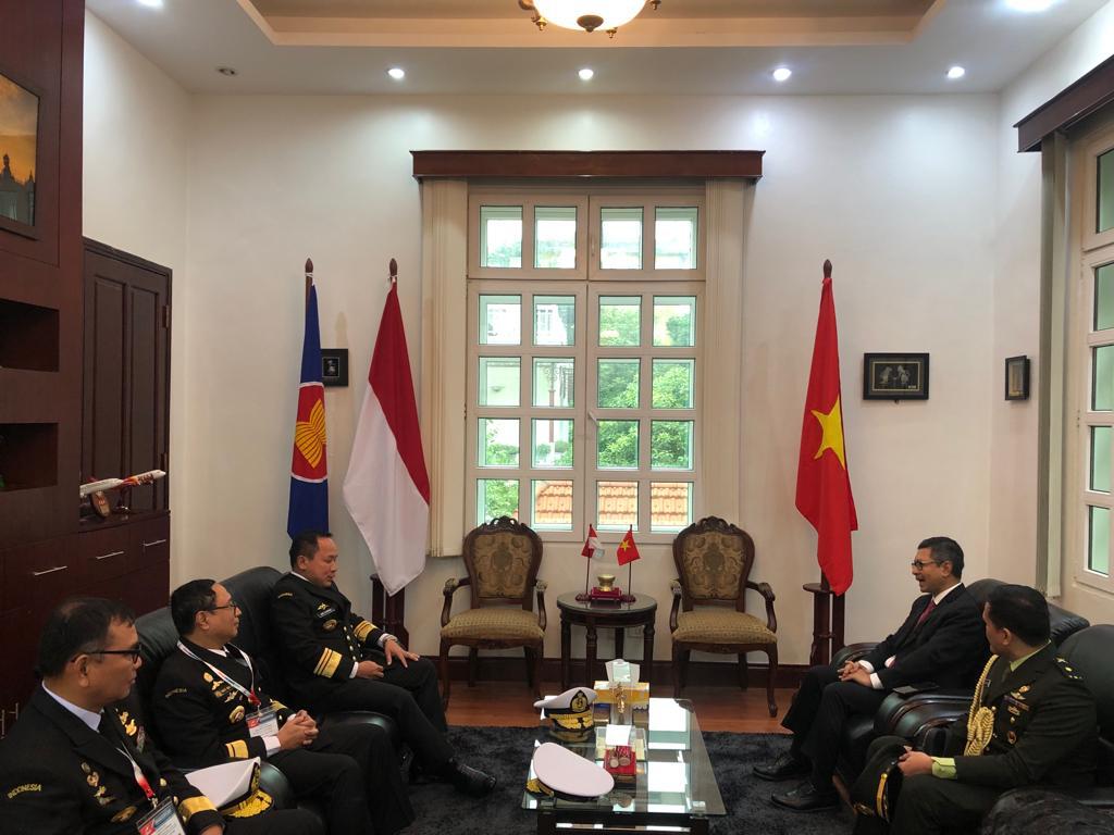 Bakamla RI Courtesy Call ke Dubes RI di Hanoi