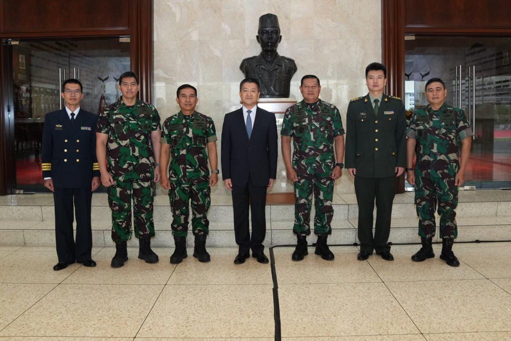 Berita Foto: Panglima TNI Terima Kunjungan Duta Besar RRC