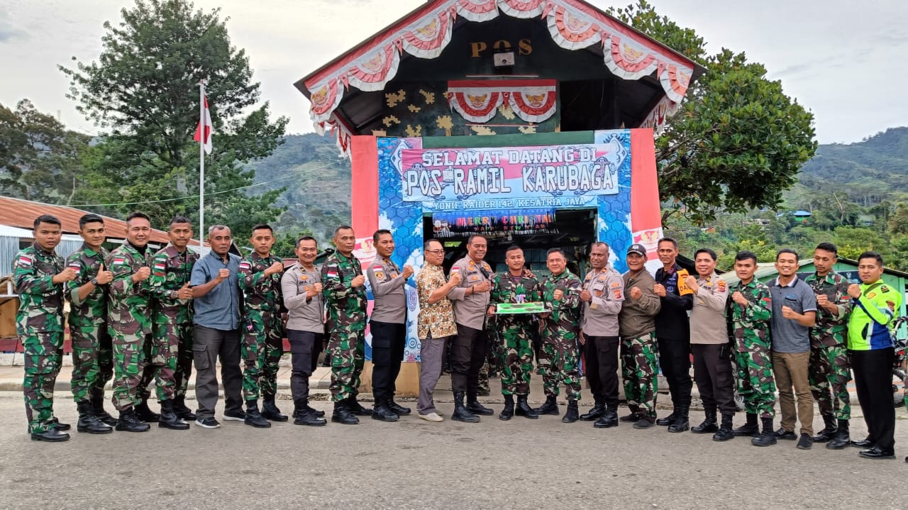 TNI-Polri dan Warga Gelar Syukuran HUT Ke-70 Yonif Raider 142/KJ di Distrik Karubaga