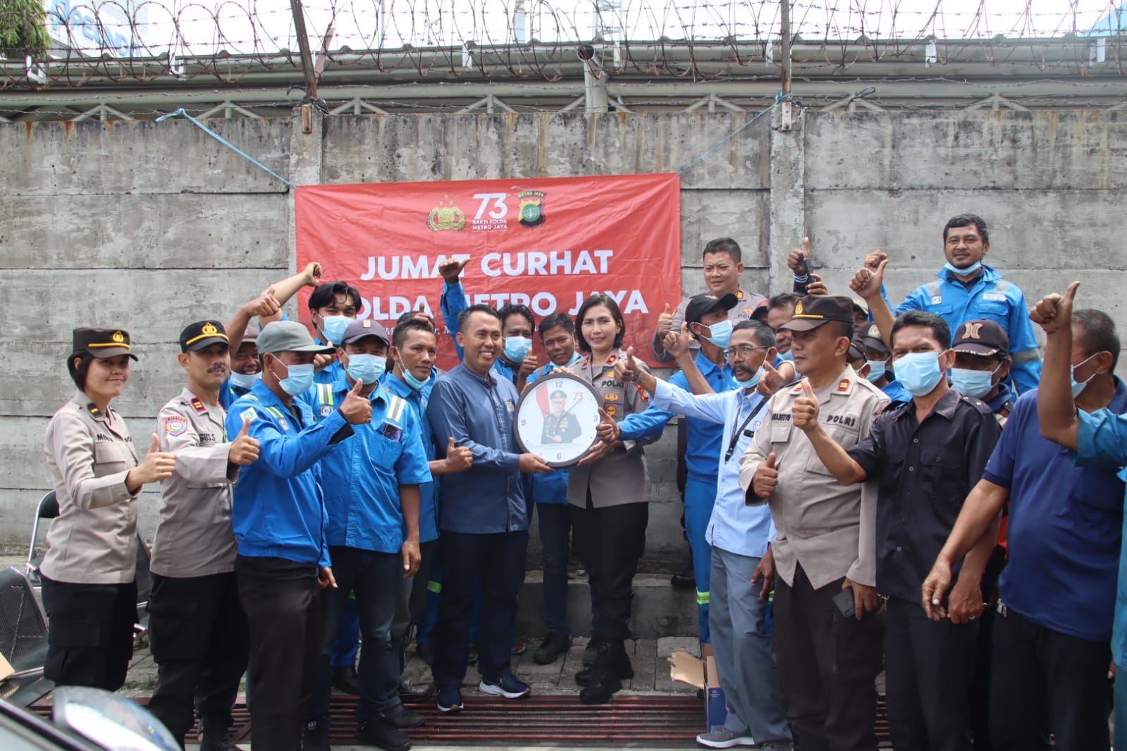 Jumat Curhat Polres Pelabuhan Tanjung Priok: Ngopi Bareng Anggota Koperasi TKBM