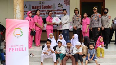 Maknai Bulan Suci Ramadhan 1444 H: Bhayangkari Cabang Pelabuhan Tanjung Priok Bakti Sosial Bhayangkari Peduli