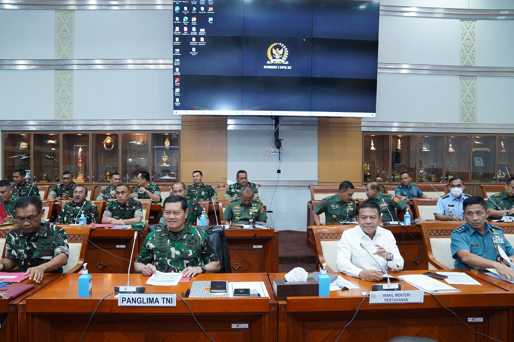 Panglima TNI Bersama Wamenhan RI Hadiri Rapat Kerja di DPR RI