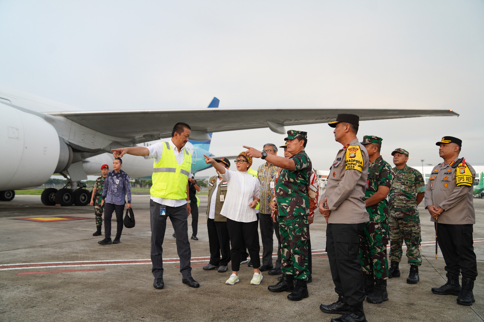 Panglima TNI Sambut WNI Dievakuasi dari Sudan