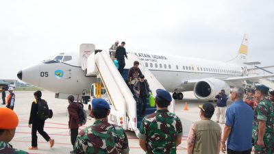 Satgas TNI Evakuasi WNI dari Sudan Tiba di Tanah Air Usai Laksanakan Misi