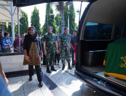 Panglima TNI Melayat Putri Marsda TNI Koestono