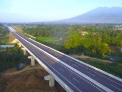 Jokowi Resmikan Jalan Tol Ciawi Sukabumi Ruas Cigombok Cibadak