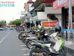 Selain Surabaya, Praktik Jukir Liar Juga Marak di Banyuwangi, 1 Jukir Raup Untung Rp 100 Ribu per Hari.