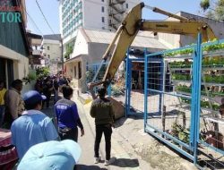 Akibat Rumah Dieksekusi,,  Anak” Warga Dukuh Pakis Masih Trauma..