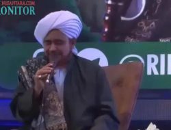 Ulama Kondang Asal Yaman yang Menyapa Warga Gresik Malam Ini,, Ada 10 Kutipan Menyejukkan Habib Umar bin Hafidz,