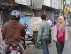 Meledak, Aspal di Pasar Kembang Surabaya  saat Penggantian Pipa PDAM