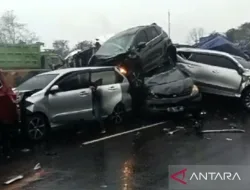 Belasan Kendaraan Tabrakan Maut di Tol Cipularang Diduga Dipicu Truk Rem Blong