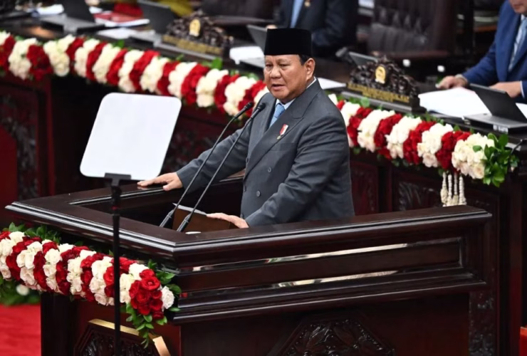 Prabowo: Negara Biayai Layanan Kesehatan Bagi 96,8 Juta Warga Miskin Nilainya Rp244 Triliun Prabowo: Negara Biayai Layanan Kesehatan Bagi 96,8 Juta Warga Miskin Nilainya Rp244 Triliun