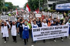 Dapur MBG Kelimpungan Uang Insentif Distop, Nanik S Deyang Menghilang di KPK
